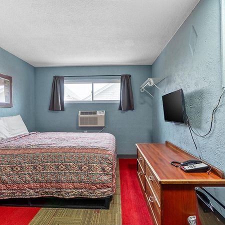 Broadway Inn เคาน์เซิลบลัฟส์ ภายนอก รูปภาพ